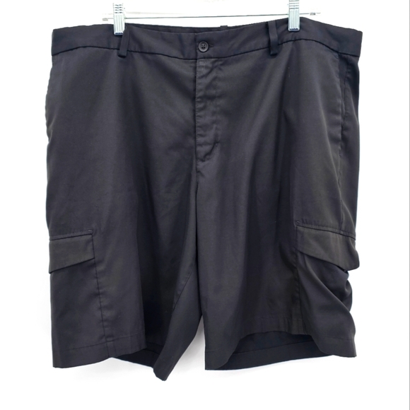 Nike Quick Dry Flat Front Black cargo Golf Shorts Mens Size 40 - Picture 1 of 8